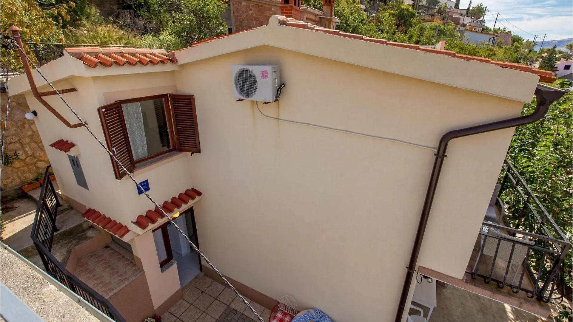 Beautiful Apartment In Starigrad With Wifi